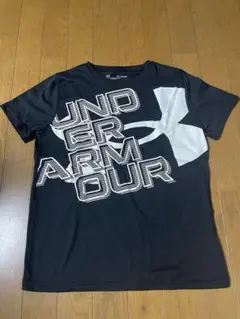 160センチUnder Armour 黒 Tシャツ YXL
