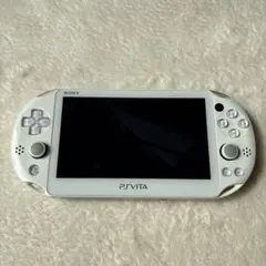 PS Vita PCH-2000 本体+ソフト5本セット メモカ16GB付
