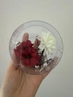 赤と白の花の髪飾り　振袖袴　成人式　卒業式