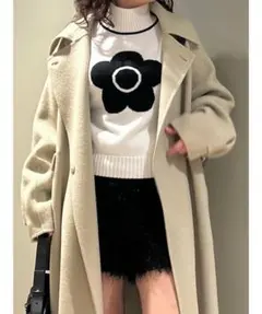 フラワー柄タートルネックセーター