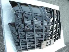 トヨタ 純正 クラウン ARS210 ダークスモークメッキ グリルエンブレム