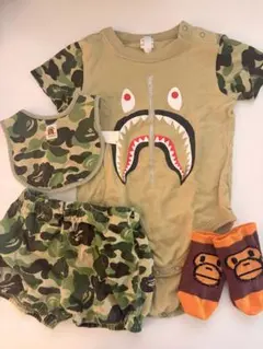 A BATHING APE 迷彩柄 ロンパース カバーオール - メルカリ