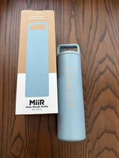 MIU MIU ステンレスボトル 水筒 ライトブルー - メルカリ