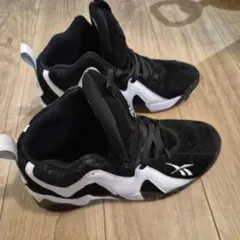 Reebok ハイカットスニーカー 黒/白