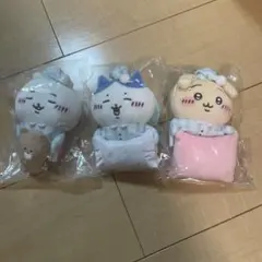 ちいかわ　デスクトップから見守るひっかけぬいぐるみ　ちいかわ、ハチワレ、うさぎ