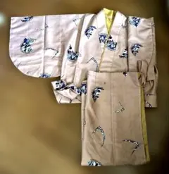 新品 花柄 桃色 ピンクベージュ 着物 （広袖） 上下 セパレートのサムネイル