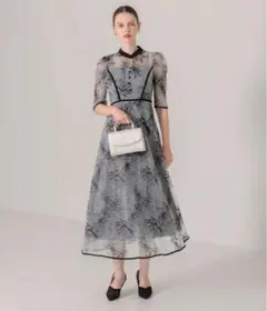 leja パイピングハイネック花柄ラメレースワンピースドレス　Mサイズ