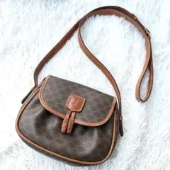 Item thumbnail for item d6feffcd-cd95-4e51-9cef-f4c7affd7eff