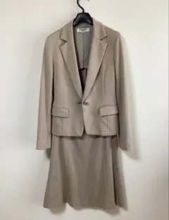 ナチュラルビューティーベーシック　スーツ