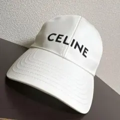 新品未使用★セリーヌ　ベースボールキャップ　ホワイトのサムネイル