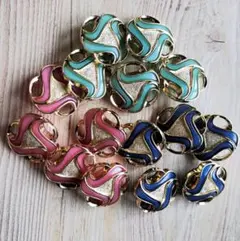 Item thumbnail for item 2338aeb5-f71f-489a-ba0e-4a56d8c35a15