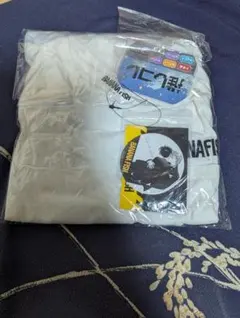 新品未使用品ブルーハーツ DVDBOX特典グッズ3点 Tシャツ、缶バッジ