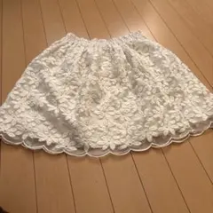 花柄刺繍 フレアスカート ホワイト
