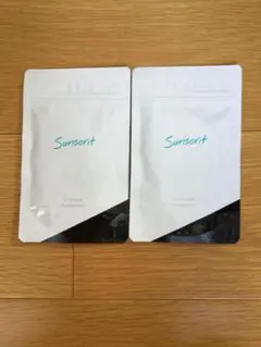 2個セット サンソリット 美白サプリ 購入前コメント必須 - メルカリ
