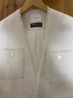 Item thumbnail for item 046d159a-ae95-4be7-a36f-436be1783a4b