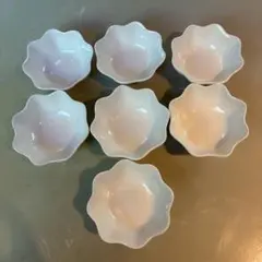 花びら型白小鉢7個セット