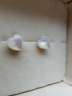 ノジェス　ハートピアスのサムネイル
