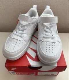 NIKE キッズ スニーカー コート ボロー LOW ホワイト 17.0cm