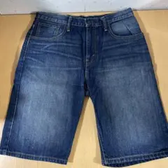 Levi's ダークブルー ショートパンツ