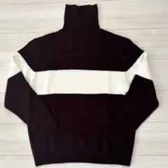 GU ジーユー　ハイネックセーター　サイズM ボルドー　ホワイト　白