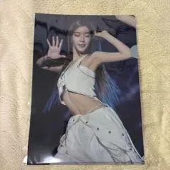 【新品未開封】LE SSERAFIM カズハ カフェ くじ　クリアファイル