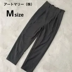 【きれいめカジュアル】ハイウエストテーパードパンツ 黒 春秋 通年 ウエストゴム