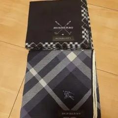 BURBERRY ネイビーチェックハンカチ　新品　セット