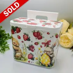 デコパージュꔛꕤ 壁掛けリメ鉢♡いちご 猫♡インテリア 雑貨♡リメ缶