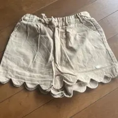 ベージュ スカラップヘム ハーフパンツ