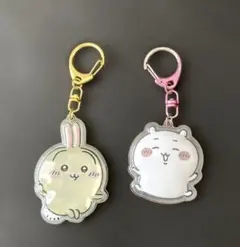 うさぎ アクリルキーホルダー　おまけでちいかわも