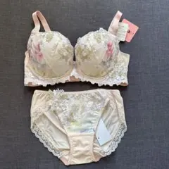 あ*ぴ様 ワコールルジェ 背中スッキリ脇高ブラE70花柄レース ショーツMセット