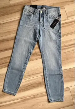 TOMMY JEANS スキニーデニムパンツ ライトブルー 未使用　サイズ2のサムネイル