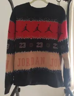 ジョーダン エッセンシャル ホリデー メンズ フリース クルー