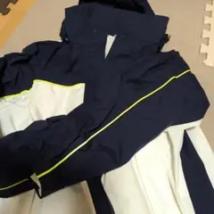 Item thumbnail for item 060584a5-44fc-4407-bcc7-6247a3e7ed7f