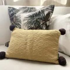 【美品】アフタヌーンティー　イエローポンポンニットクッションカバー