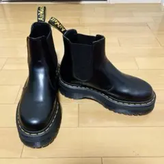Dr. Martens ブラック チェルシーブーツ 厚底
