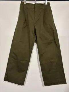 UNIQLO/ワイドチノパン/カーキ