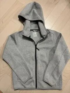 UNIQLO ウルトラストレッチドライスウェットフード付きパーカー