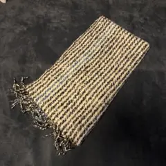 ストライプデザイン マフラー 黒と白