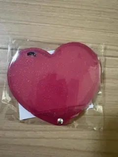 新品未使用　ハート型ラメミラー