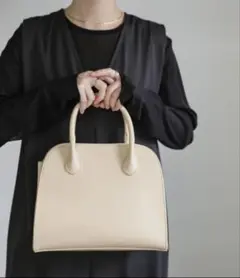 セレクトモカ　スクエアボストンバッグ オフホワイト