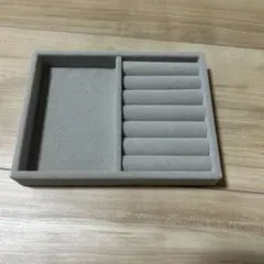 DAISO アクセサリートレイ　ネックレス・リング・マス 小物入れのサムネイル