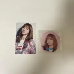 twiceモモ缶バッジ　トレカ