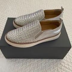 マッキントッシュフィロソフィー　スリッポン　シルバー 22.5