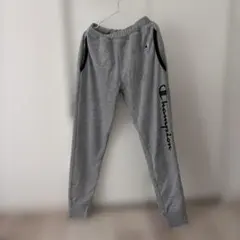 Champion グレー スウェットパンツ 150