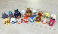 あつまれアンパンマン 指人形 17体セット 乗り物付き(清掃後お届け)