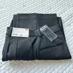 ユニクロ　タックワイドパンツ　M ブラック