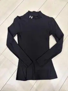 Under Armour ブラック ハイネック アンダーシャツ⭐︎130㎝
