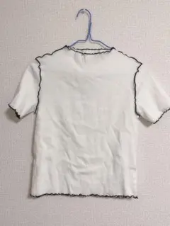 白　トップス　メロウフリル