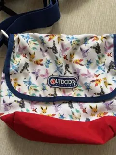 outdoor ポケモン　可愛いイーブイ達のバック！のサムネイル